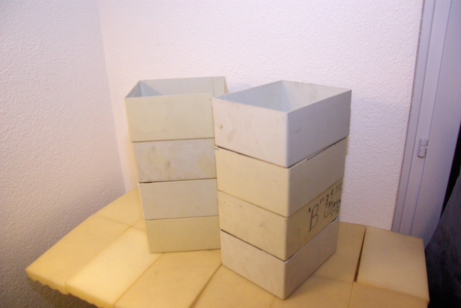 Behälter & Ähnliches: 8x Kunststoff Box/Kiste, grau – Gebraucht aus Herisau von Cevianer1844