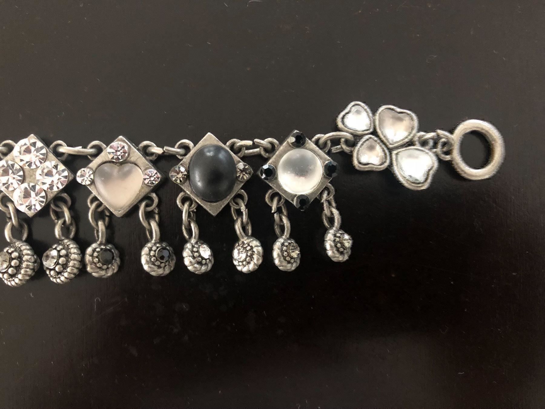 Bracciali & Braccialetti: SPEZIELLES MODISCHES ARBAND – Usato da Meggen venduto da Meggeni 1