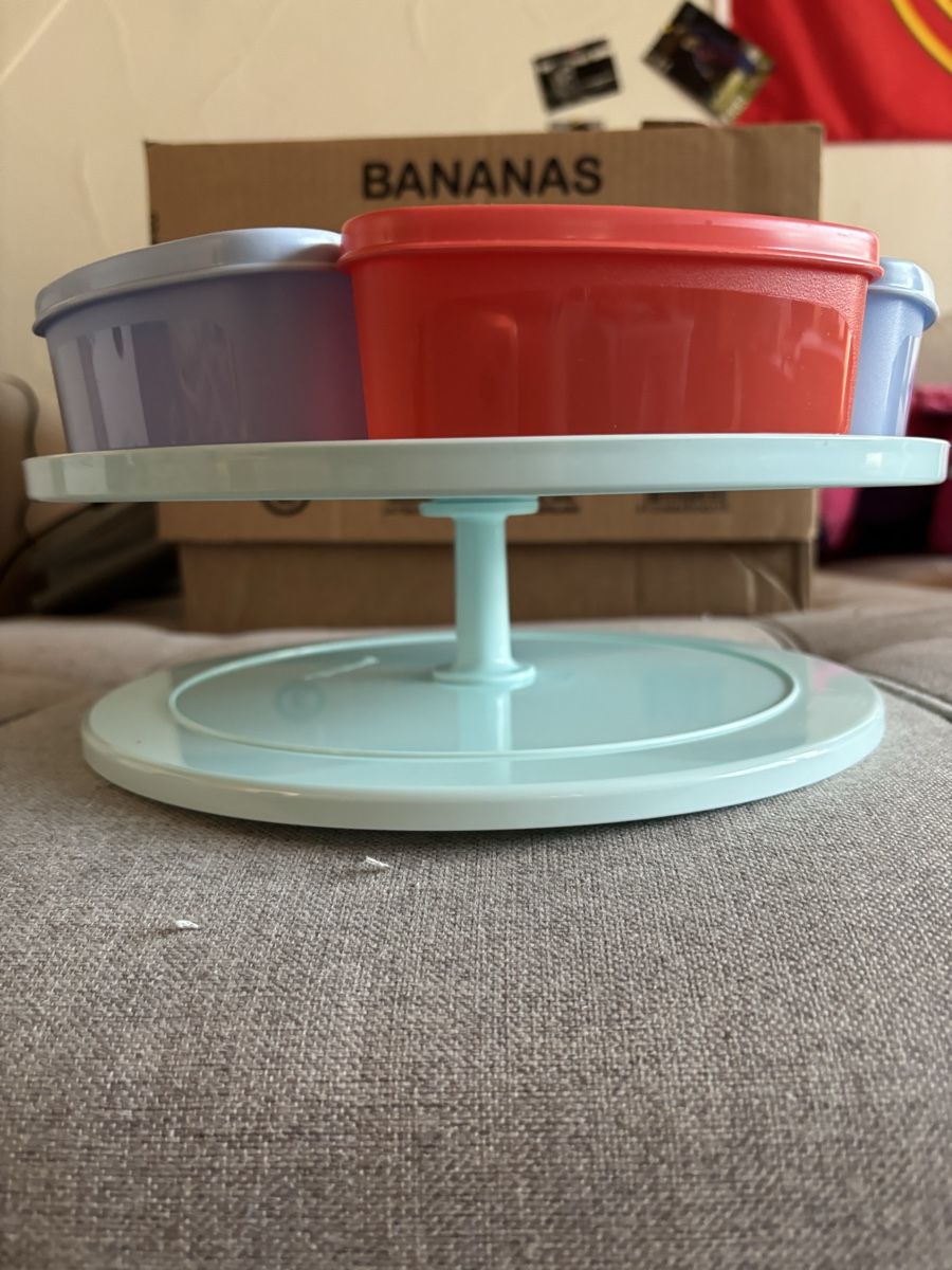 Tupperware Contenitori & Simili: Tupperware Servier-Karussell mit 6 Behältern gebraucht – Usato da Siebnen venduto da neb_tt6h 1