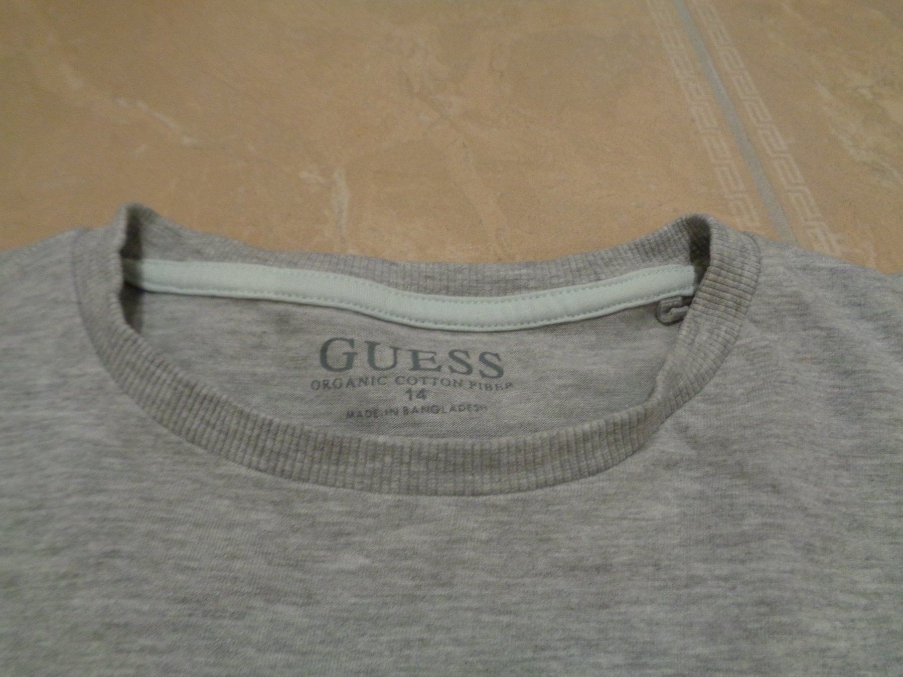 Guess Camicette, T-shirt & Top: Guess NWT Shirt, 14J 164 – Nuovo (secondo la descrizione) da Klingnau venduto da Markus14 1