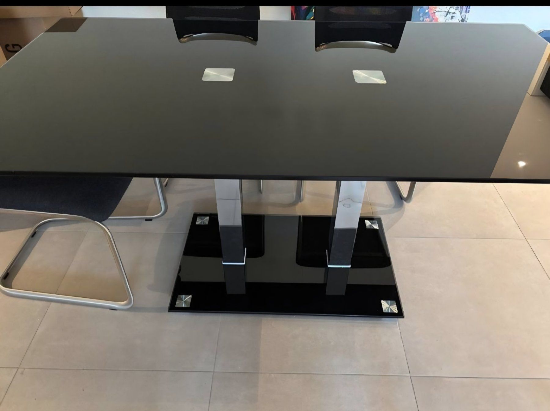 Tavoli: MODERNER ESSTISCH (GLAS) inkl. 6 Stühlen – Nuovo (secondo la descrizione) da Othmarsingen venduto da koe_7xtj 1
