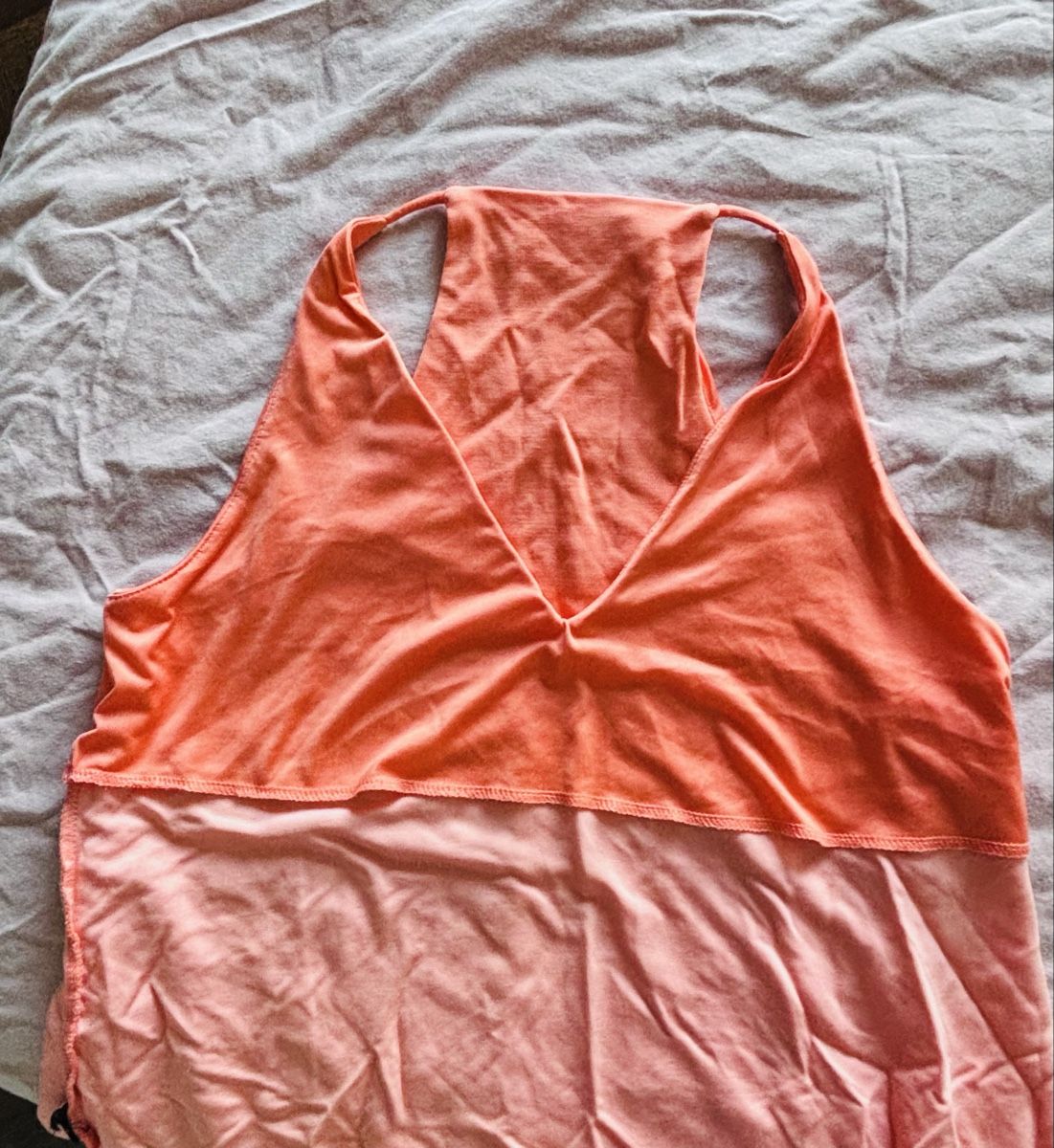 H&M Tops: Fluo Orange Tank Top – Summer Statement Piece 🍊☀️ – D'occasion à Zürich par gia_h8kg 2