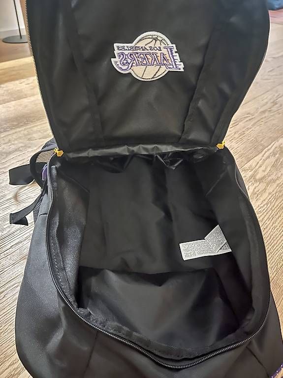 Zaini: Basketball Rucksack Lakers  – Usato da Oberwil BL venduto da wanndann 2