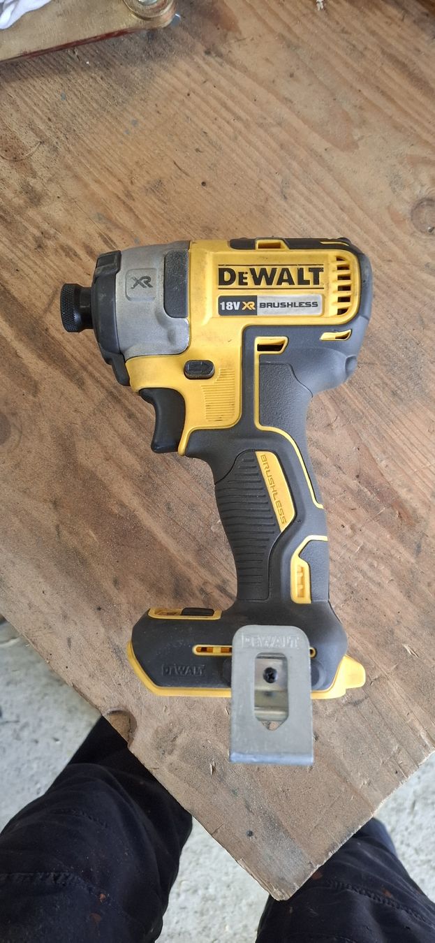 Dewalt Alle Werkzeuge: Dewalt schlagschrauber – Gebraucht aus Unterägeri von ite_x2gr 3