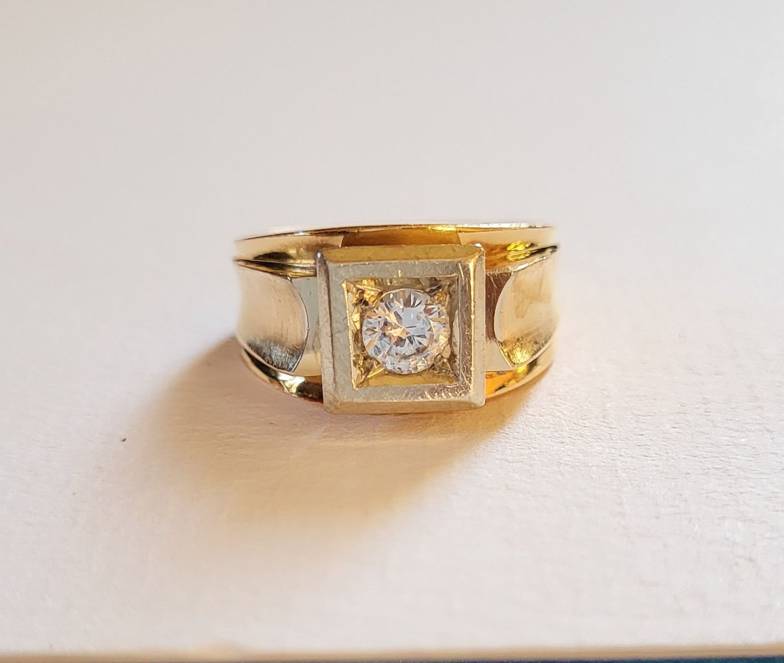 Anelli: 18 Karat 750 Massiv Ring Mit Stein – Usato da Wald ZH venduto da Aniade 8