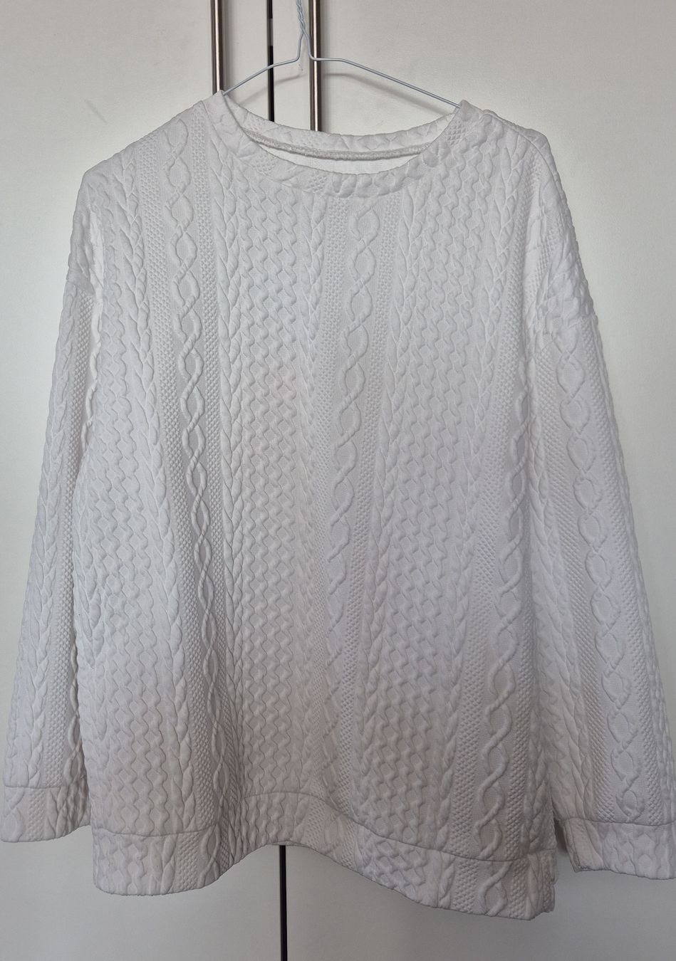 Maglioni & Felpe: Weisser Strickpullover Grösse S – Usato da Bubikon venduto da NaralieG