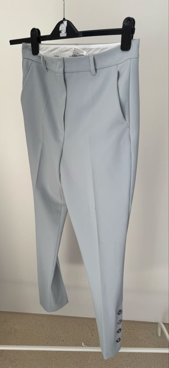Sportmax Pantaloni: Sportmax Hose hellblau mit Knopfdetails – Usato da Zürich venduto da di_archive 5