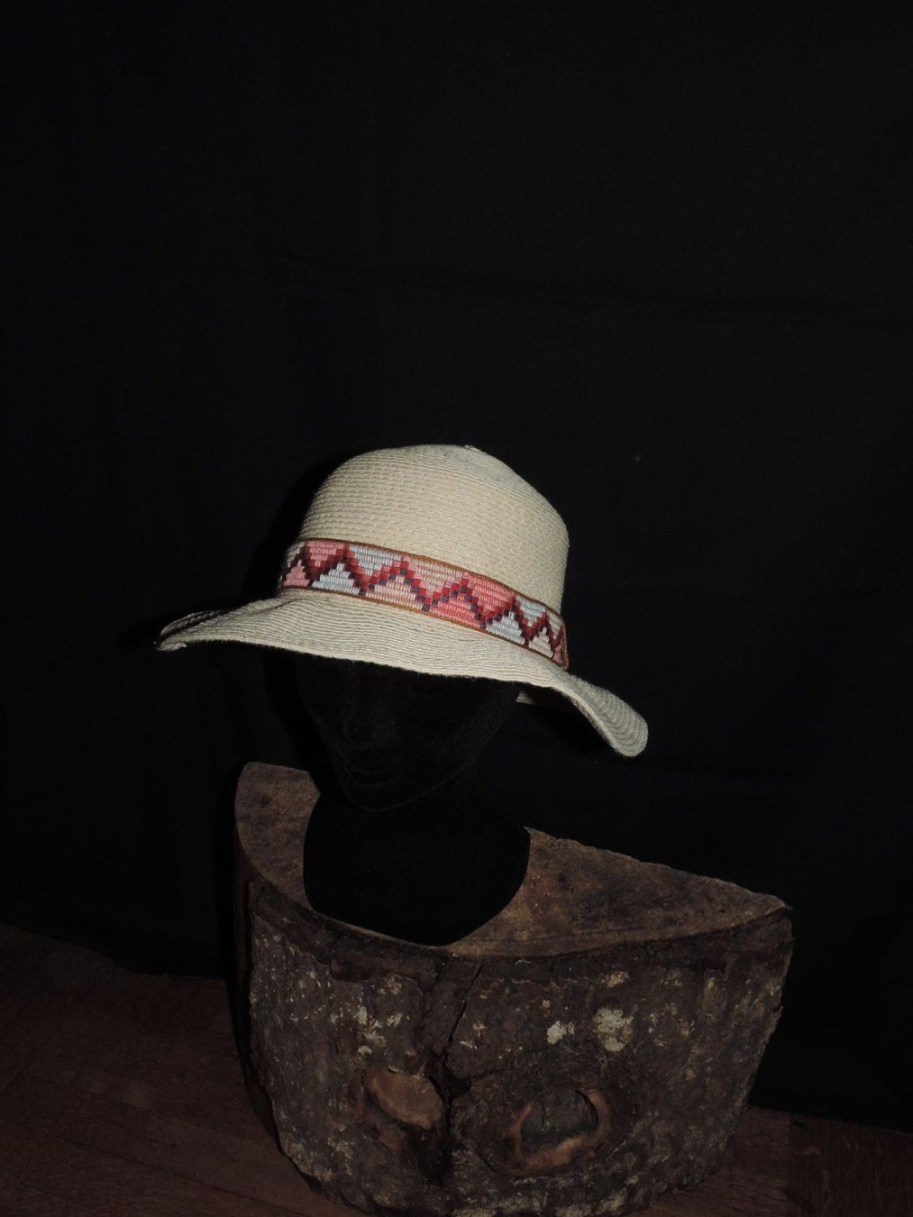 Copricapi, berretti & cappellini: chapeau motif tribal – Usato da Genève venduto da Axelle333 6