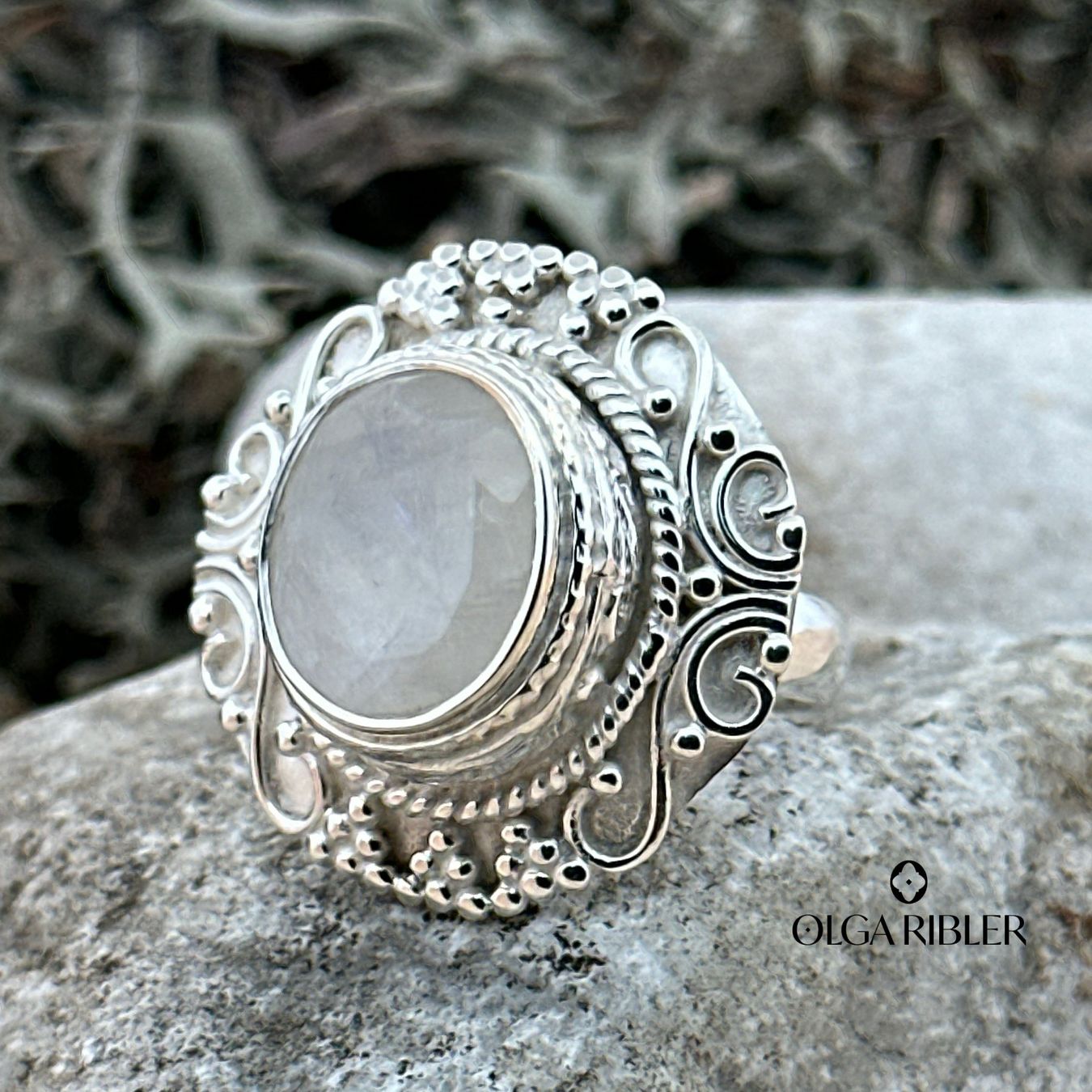Olga Ribler Anelli: Mondstein Ring Sterling Silber 28 Gramm Ringgrösse 59 – Nuovo (secondo la descrizione) da Luzern venduto da Schmuckoutlet