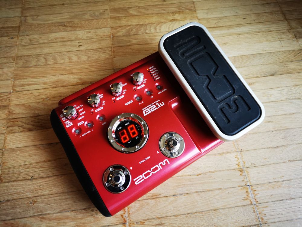 Zoom Bass Effects Pedal Kaufen auf Ricardo