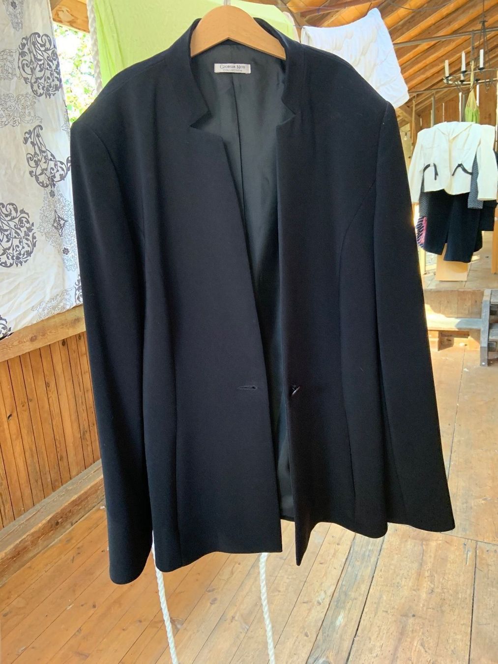Giacche: Blazer schwarz Giorgia netti gr.40 – Usato da Dittingen venduto da Bellevista 1
