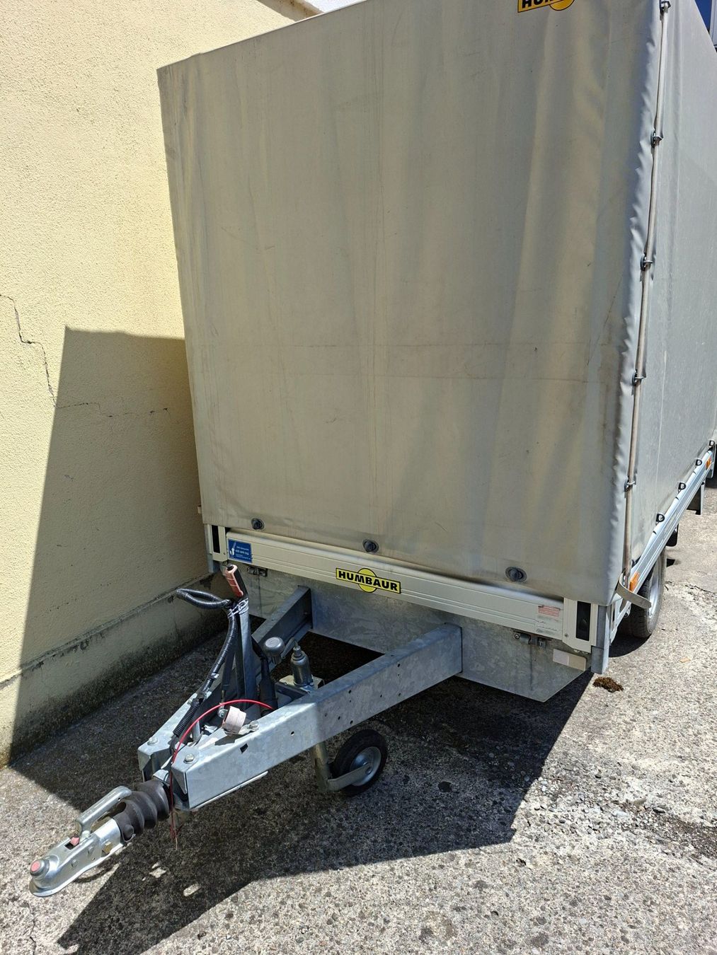 Humbaur Anhänger: Anhänger wie neu Innenmasse LBH 2.3 m 1.40 m 1.6 M – Gebraucht aus Riniken von donpedro59 3