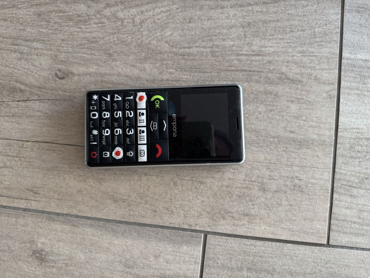 Emporia Telefoni cellulari / Smartphones: Emporia Seniorenhandy – Usato da Neftenbach venduto da Sunnystreet
