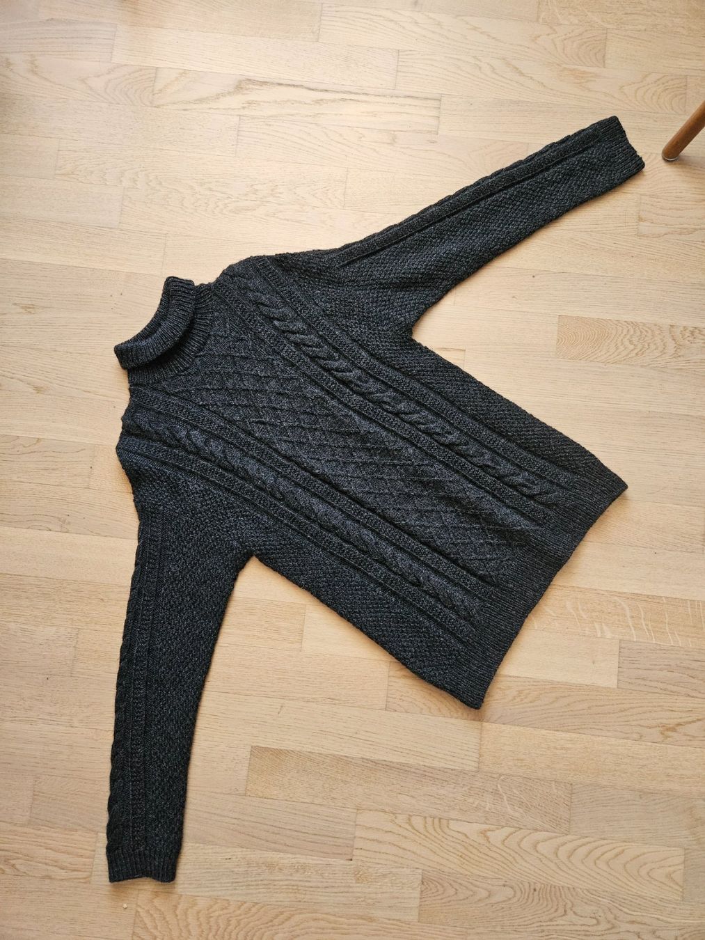 Maglioni & Felpe: Handgestrickter Zopfpullover aus norwegischer Schurwolle – Nuovo (secondo la descrizione) da Würenlingen venduto da Nancy_Y 3