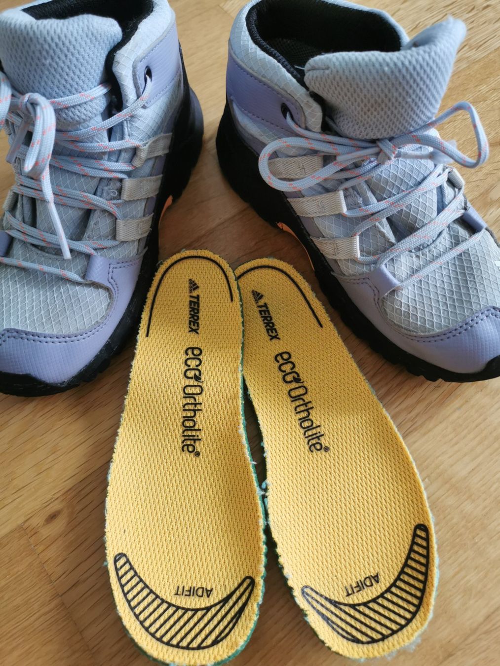 Adidas Chaussures garçon: Adidas Terrex gr.27 – D'occasion à Zürich par Simfa 3