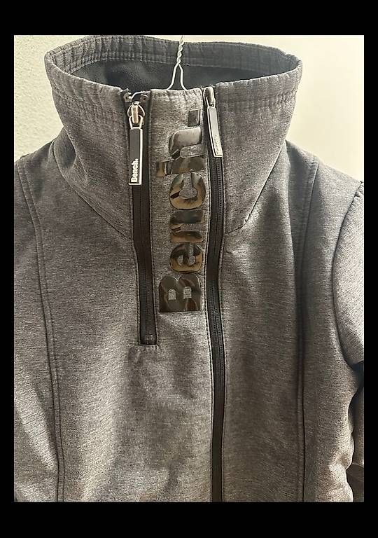 Giacche: Bench. Jacke, Softshell, S/36 Grau, Daumenlöcher, Gr. S – Usato da Rothenburg venduto da wer_g9fd 1