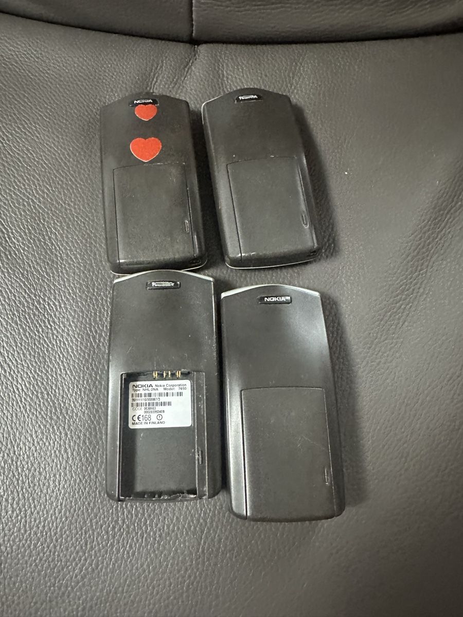Nokia Handys / Smartphones: Nokia Handy 4x – Defekt aus Heerbrugg von Amazon38 1