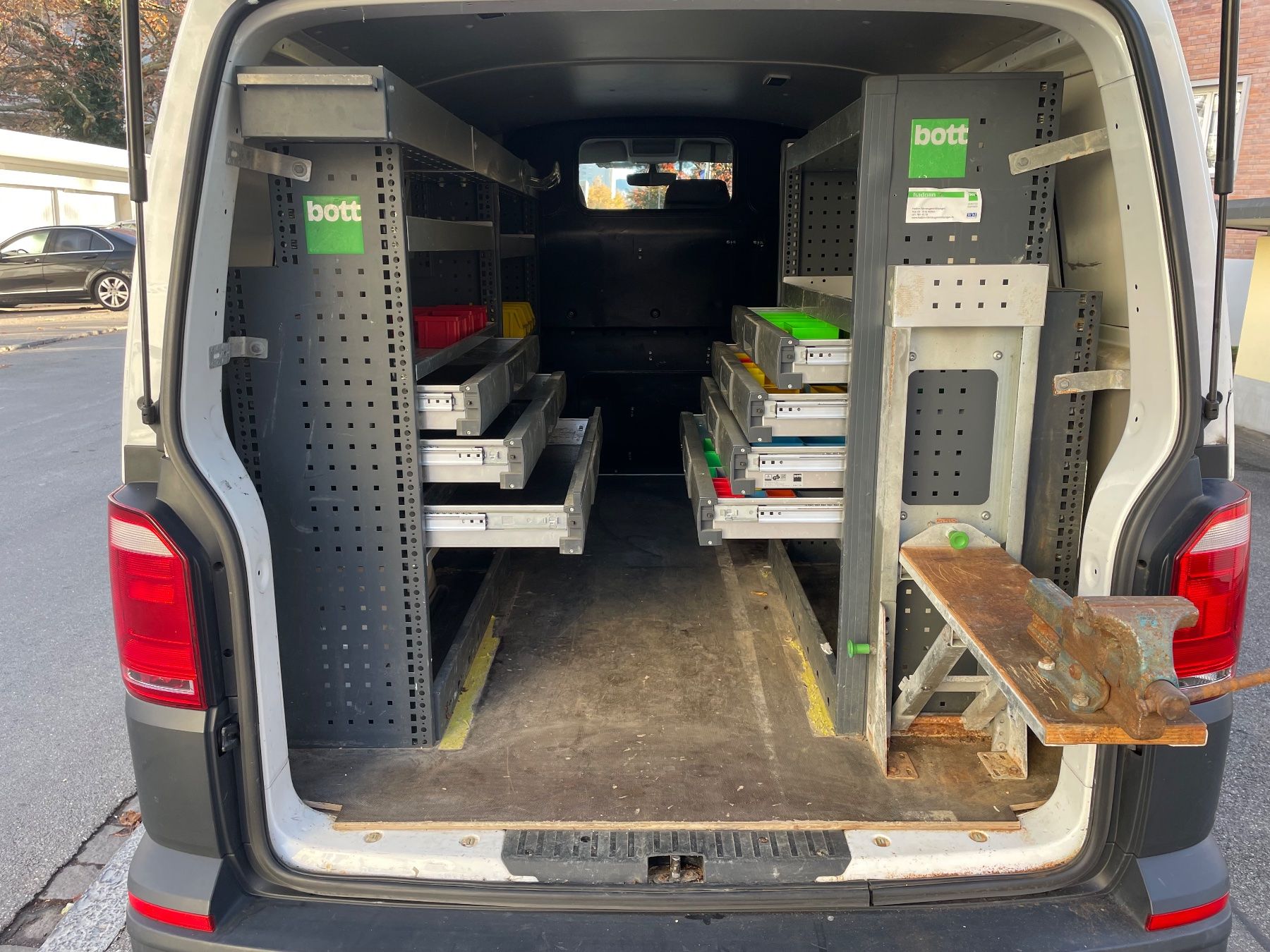 VW Nutzfahrzeuge: VW T6 2.0 TDi Transporter 2016 – Gebraucht aus Bern von FOREST62 7