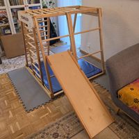 Kidwood Indoor-Spielplatz - Turnen & Klettern für Regentage