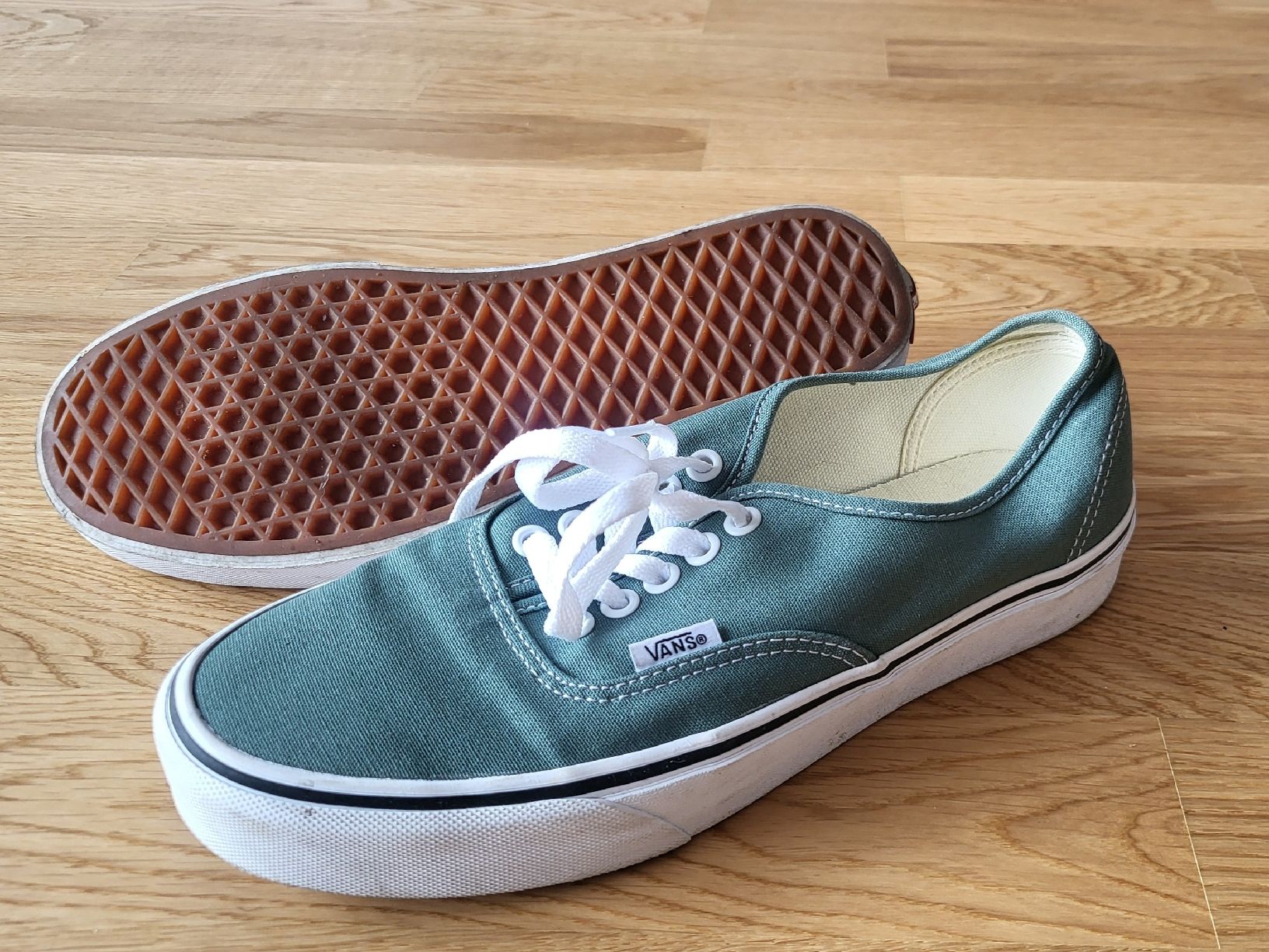 Vans Herrenschuhe: Vans Authentic, Gr. 40 NEU – Neu (gemäss Beschreibung) aus Thun von _andi