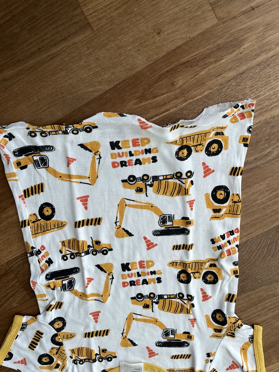H&M Pyjamas: 2 Pyjama kurz 110 – D'occasion à Luzern par Aldabema 4
