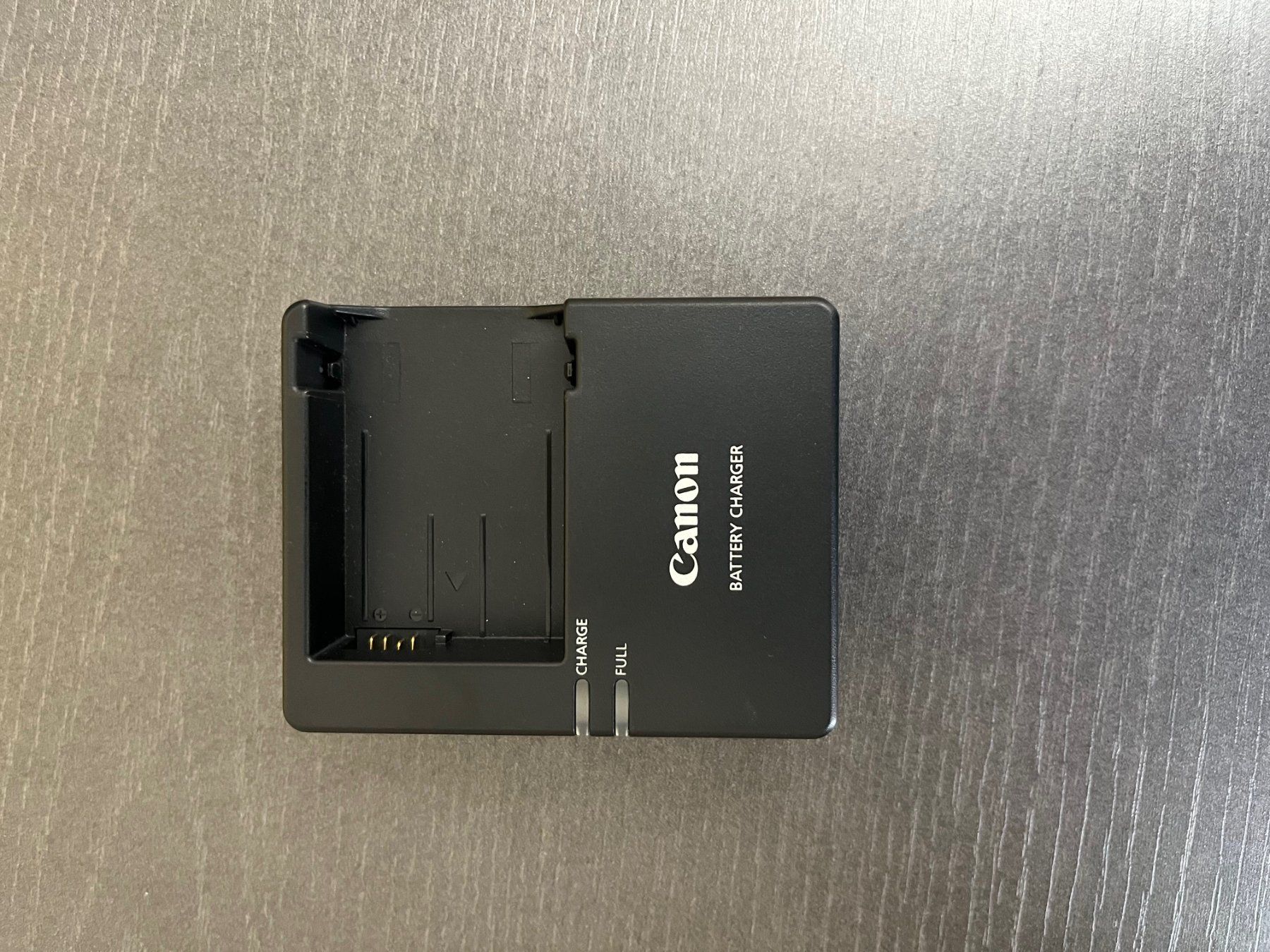 Canon Kamera: Digitale Spiegelreflexkamera Canon EOS 700D – Gebraucht aus Niederuzwil von Sonne026 5