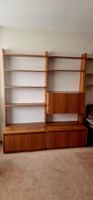 Regalwand Mid Century Wohnzimmer Einrichtung.