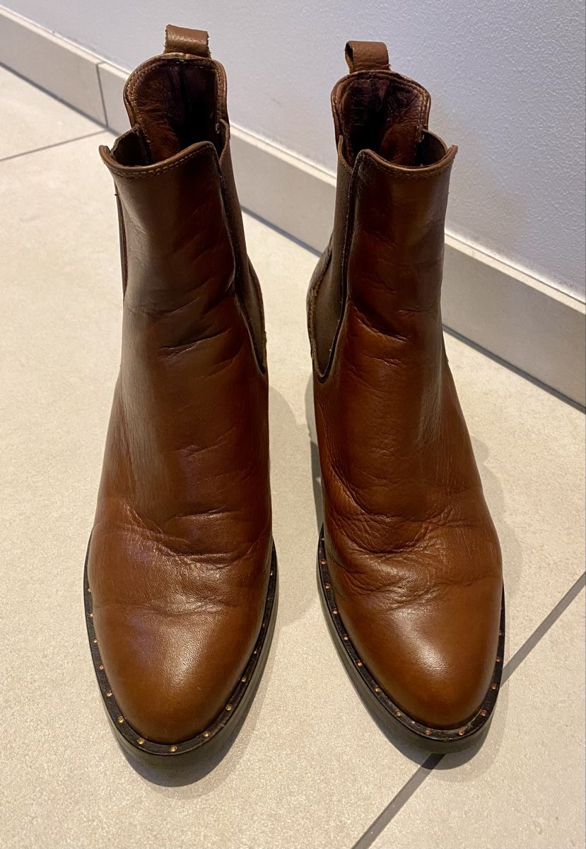 Scarpe da donna: Stiefeletten Hispanitas – Usato da Eglisau venduto da Lara0 1