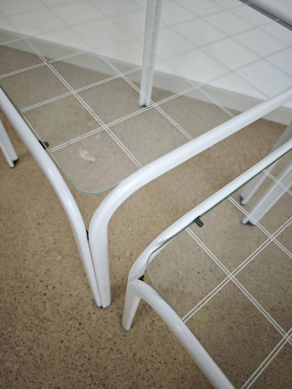 Tische: Vintage Nesting Coffee tables, white – Gebraucht aus Gattikon von ninuska13 3