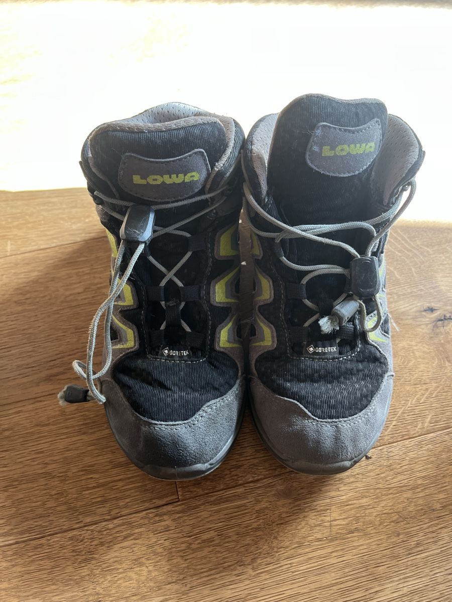 Lowa Chaussures garçon: Lowa Gr.32 – D'occasion à Bellach par mer_kx25 1