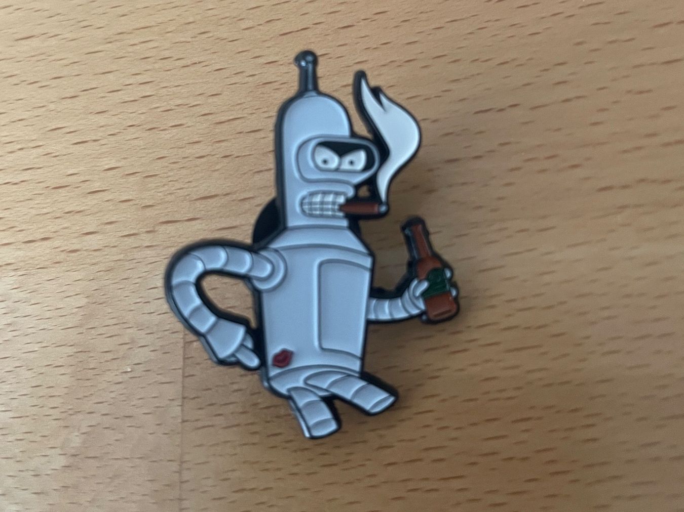 Spille & Fermagli: Futurama Série Bender Pin Anstecker – Nuovo (secondo la descrizione) da Horn venduto da abutre72