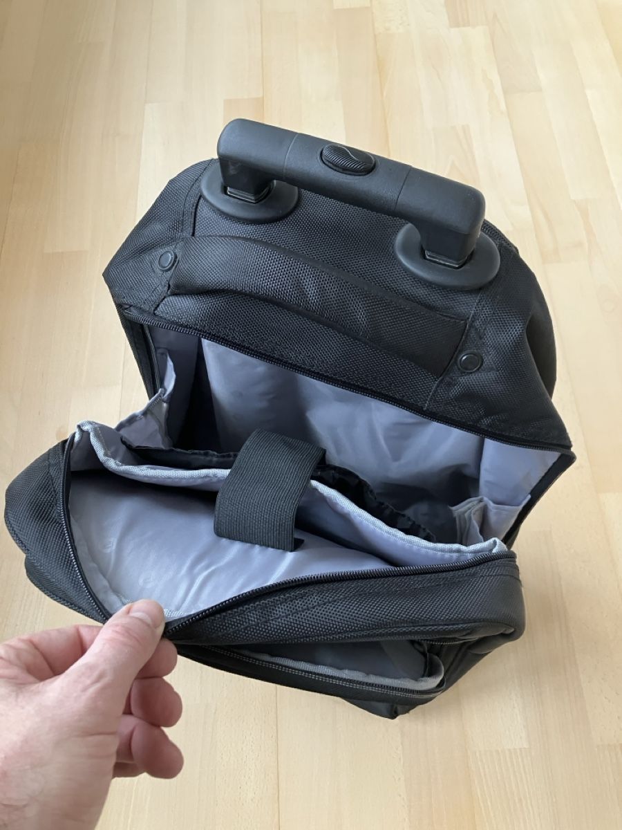 Zaini: Sac à dos à roulette Port design – Nuovo (secondo la descrizione) da Neuchatel venduto da Masterjohn 1