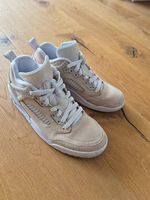 Jordan Sneaker Gr. 42.5