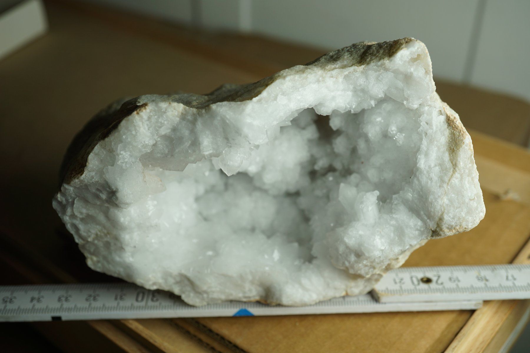 Minéraux & Lithothérapie: Calcit    Geode 15cm x  8cm  XL – Neuf avec emballage d'origine à Eschenbach SG par topstone 8