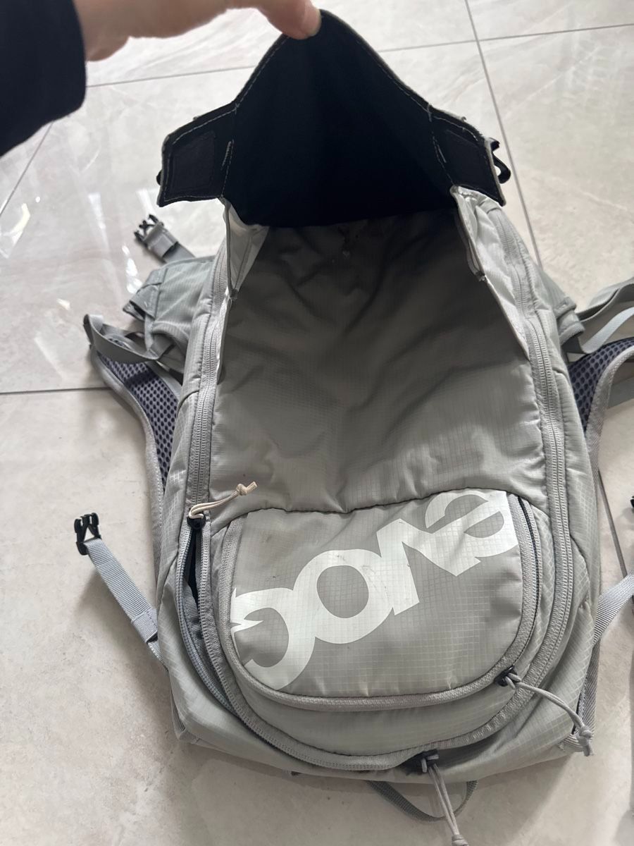 Evoc Rucksäcke: Evoc Rucksack – Gebraucht aus Flims Waldhaus von lenasarah 3