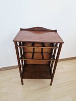 Antiker Zeitungsständer aus Holz