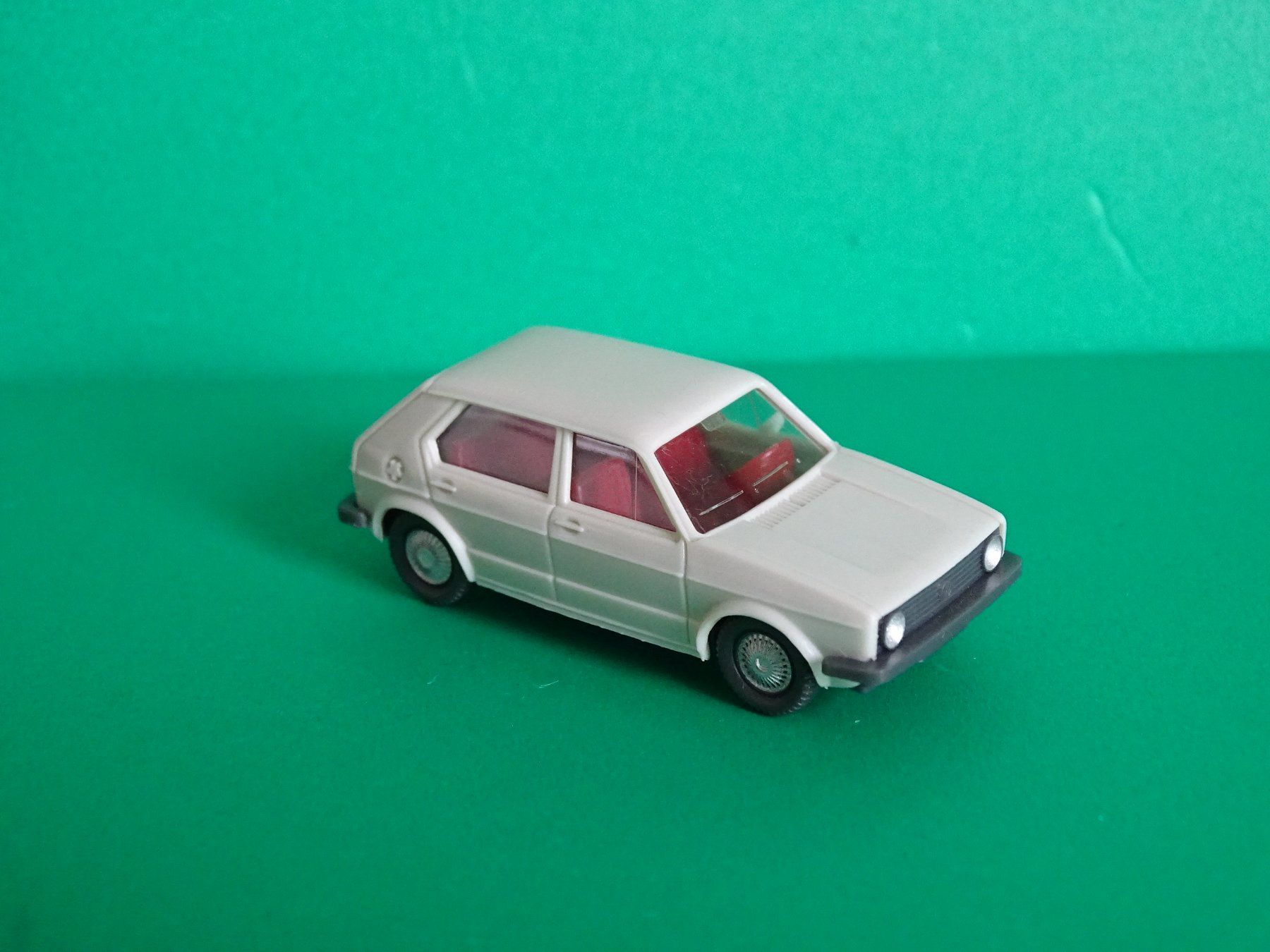 Wiking Modellini d'auto: VW Golf von Wiking 1/87 – Usato da Bretzwil venduto da Meex 1
