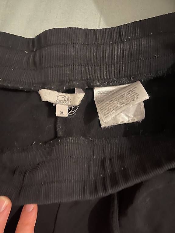 Pantaloni: Trainerhose – Usato da Ostermundigen venduto da eli_ndj2 1