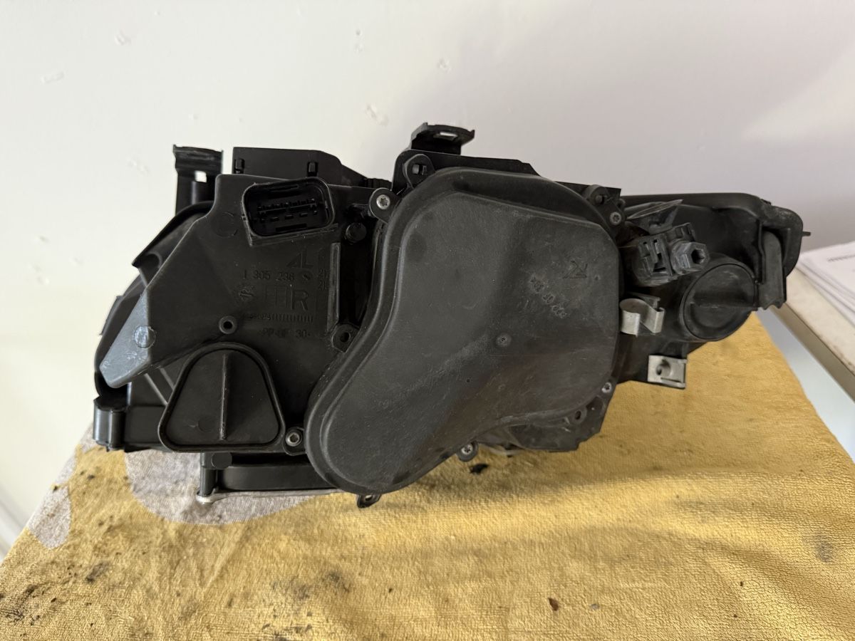 BMW Fari: Bmw M3 E92 Scheinwerfer  – Usato da Buchs SG venduto da Liana2016 3