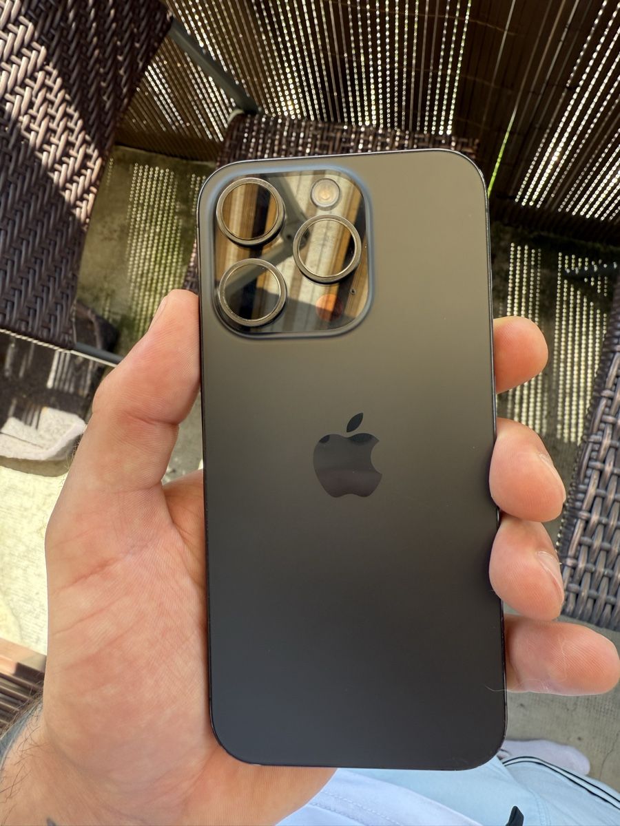 Apple Portables: iPhone 15 pro – Neuf (Voir description) à Lausanne par Qwent28 1