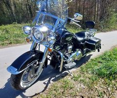 Harley Davidson FLHRC, Road King Classic sehr gepflegt