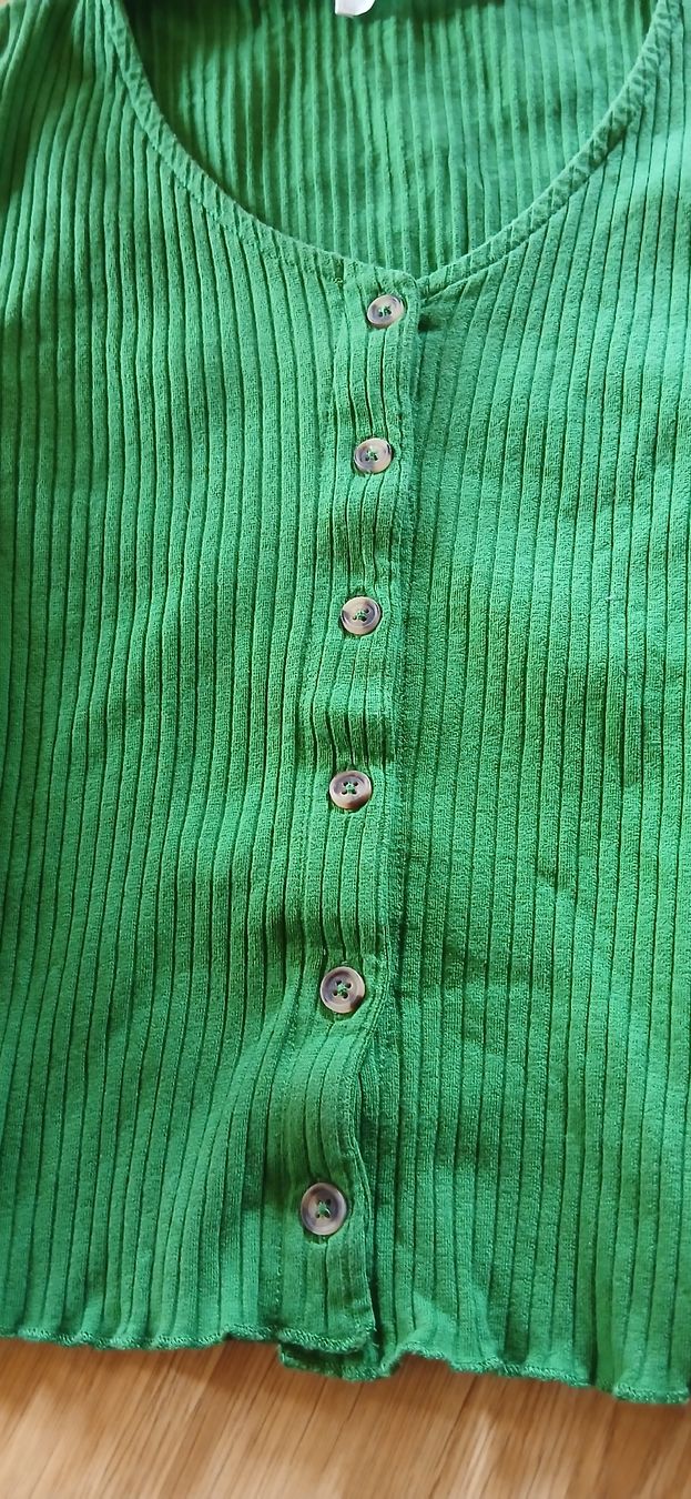 T-shirt: t-shirt,top,haut – Usato da Montcherand venduto da petiteoune75 1