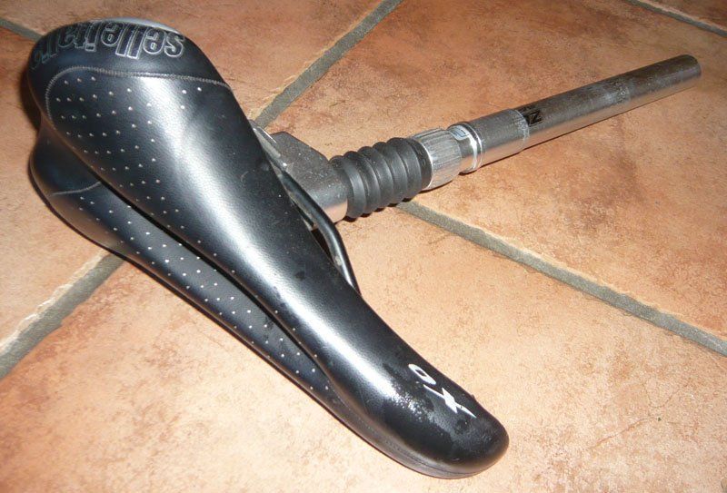 Pezzi di ricambio: Velosattel mit Sattelstütze – Usato da Ruggell venduto da Btt