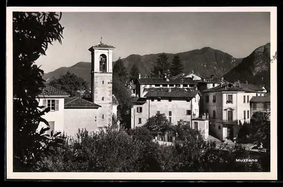Cartes postales: AK Muzzano, Veduta con campanile e case – D'occasion à Berlin par bartko-reher