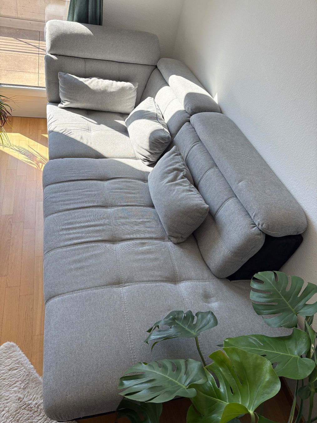 Conforama Sofas: Ecksofa Stoff grau, mit Schlaffunktion - guter Zustand – D'occasion à Liestal par pia_7rzf 3