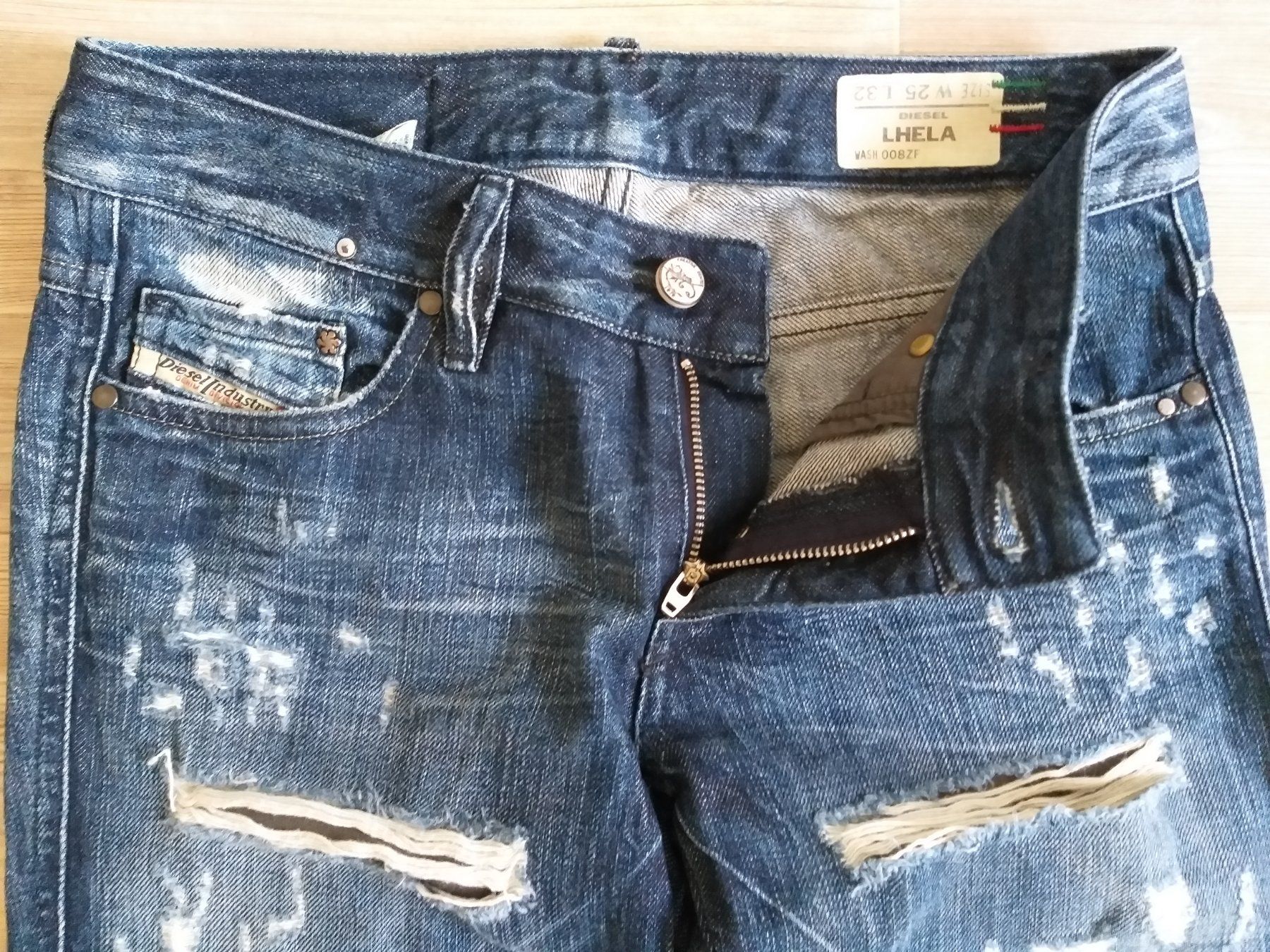 Diesel Jeans: DIESEL "LHELA" Jeans taille / Grosse W25 L32 – Gebraucht aus Cossonay-ville von Super-Price-Quality 3