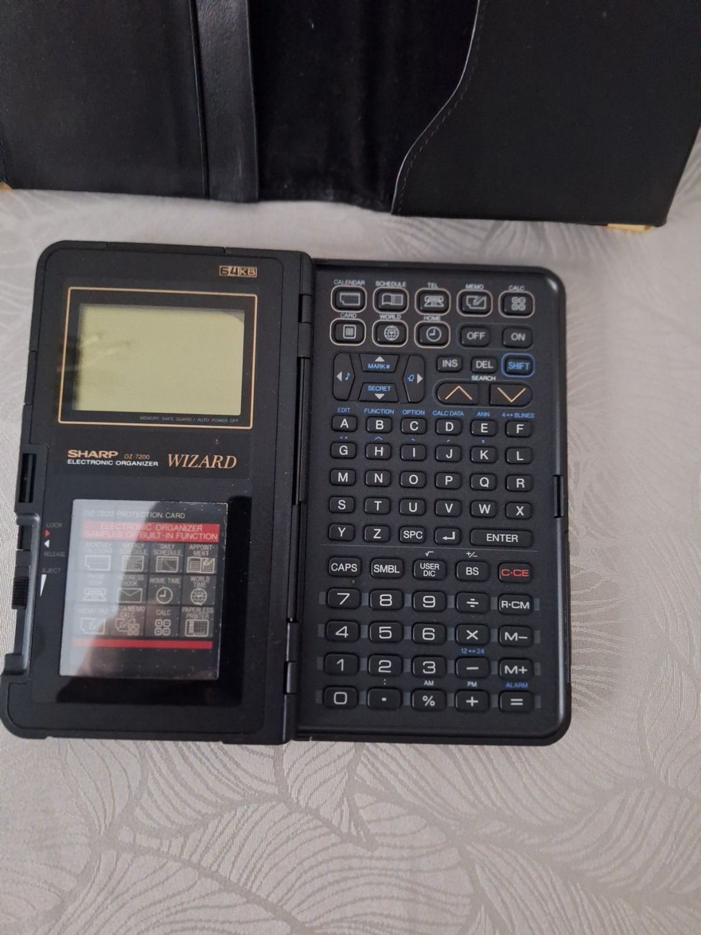 PCs: Sharp OZ-7200 Elektronischer Organizer 90 er Jahre – Gebraucht aus Zürich von Lemon007 1