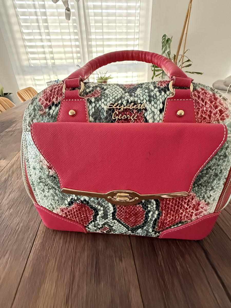 Sacs femmes: Handtasche Speziell  – D'occasion à Pfeffikon LU par pepino17 1