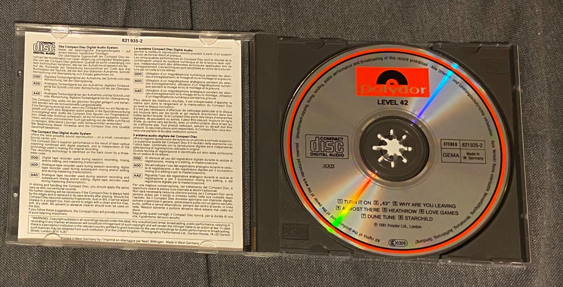 CD: Level 42 - Level 42 (1981) CD – Usato da Luzern venduto da Lycka 2