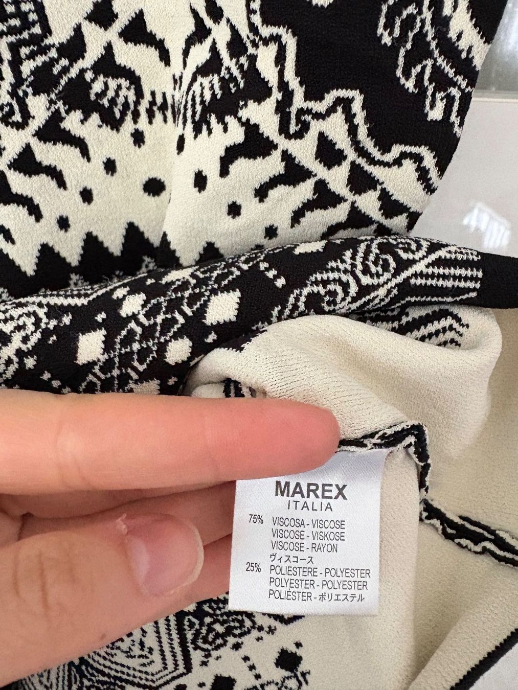 Tops: Angelo Marani top size S – D'occasion à Muzzano par Sidney_3 2